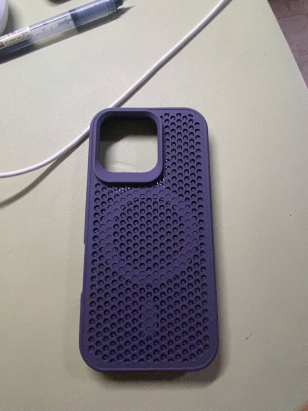Sleek Purple Honeycomb Heat Dissipation Phone Case